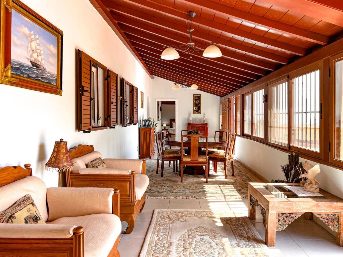 Villa Exquisite Rural House With Garden, Pool And Sea Views à Arico Viejo Extérieur photo