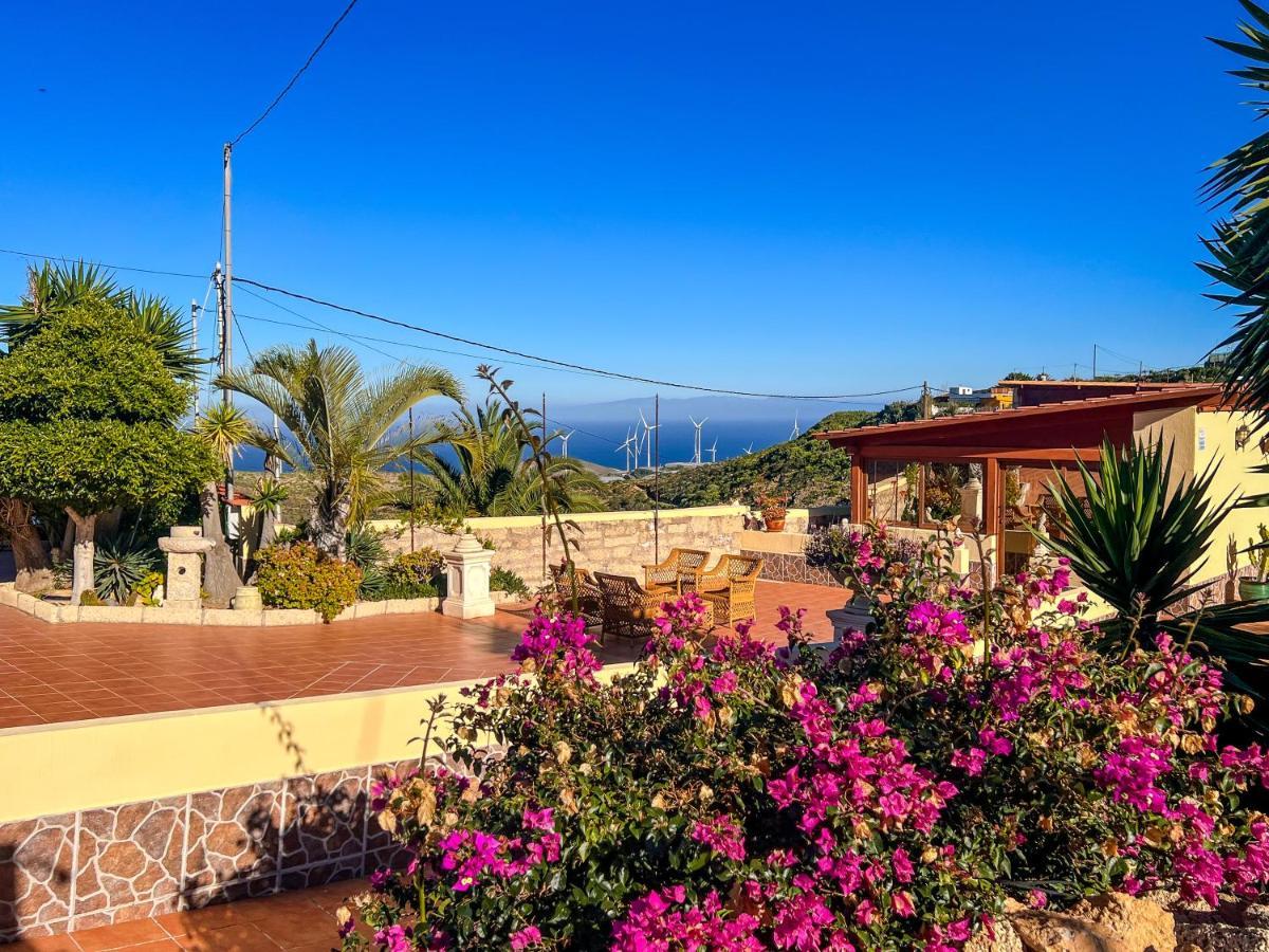 Villa Exquisite Rural House With Garden, Pool And Sea Views à Arico Viejo Extérieur photo