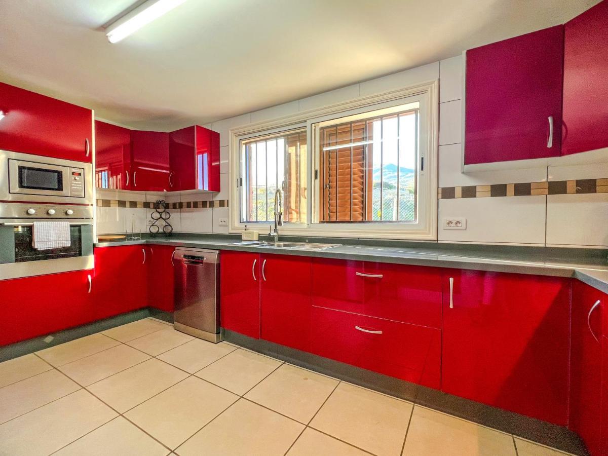 Villa Exquisite Rural House With Garden, Pool And Sea Views à Arico Viejo Extérieur photo