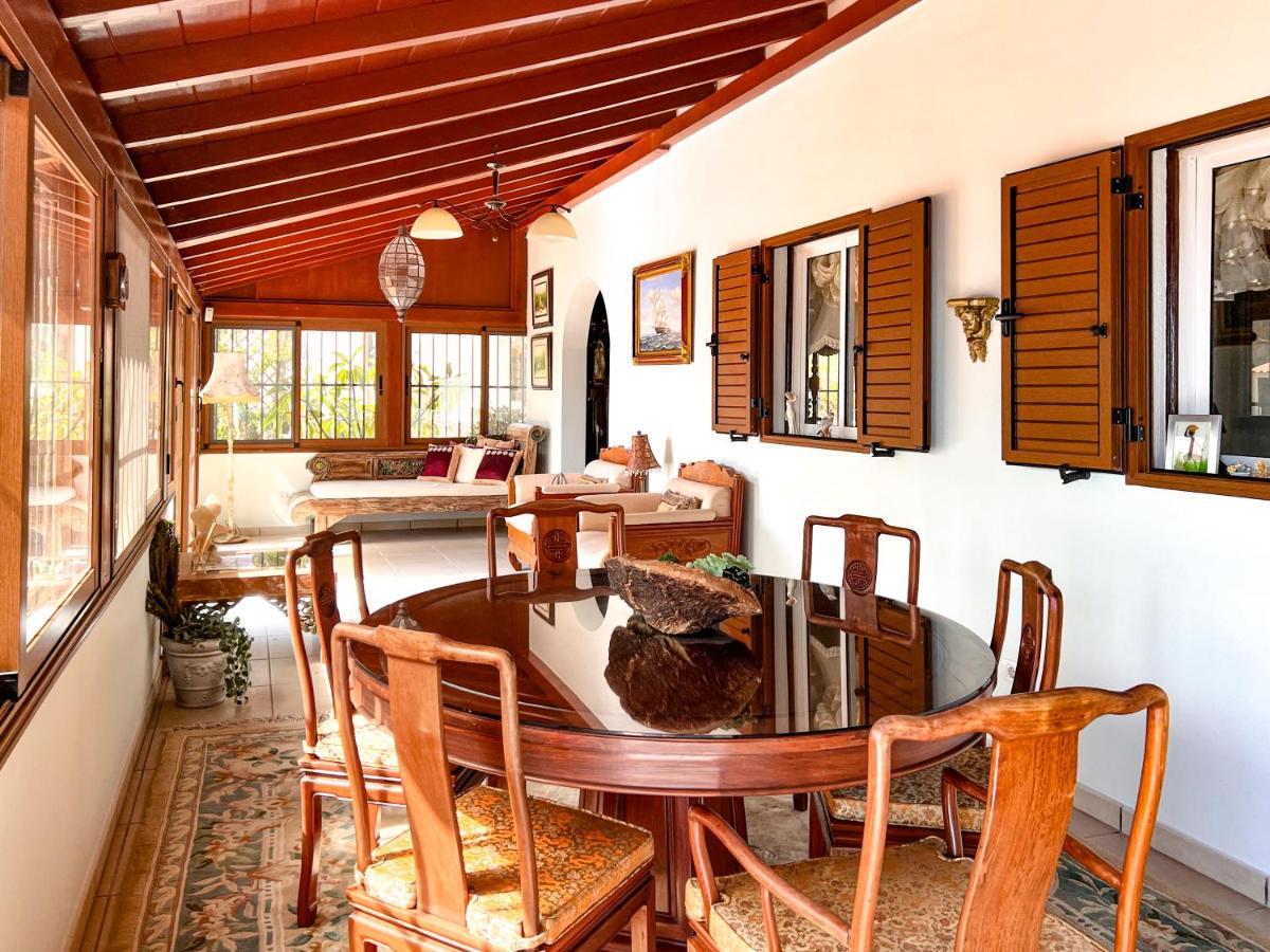Villa Exquisite Rural House With Garden, Pool And Sea Views à Arico Viejo Extérieur photo