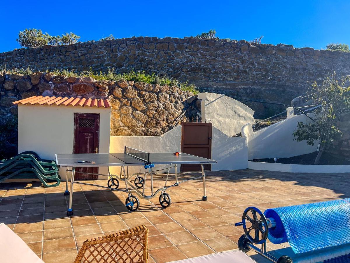 Villa Exquisite Rural House With Garden, Pool And Sea Views à Arico Viejo Extérieur photo